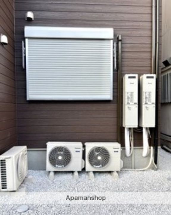 GRENADE横須賀の外観