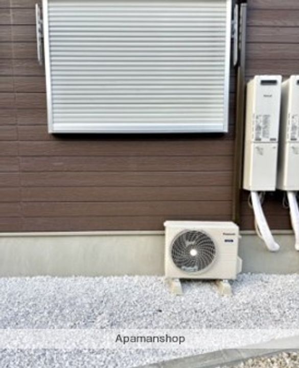 GRENADE横須賀の外観