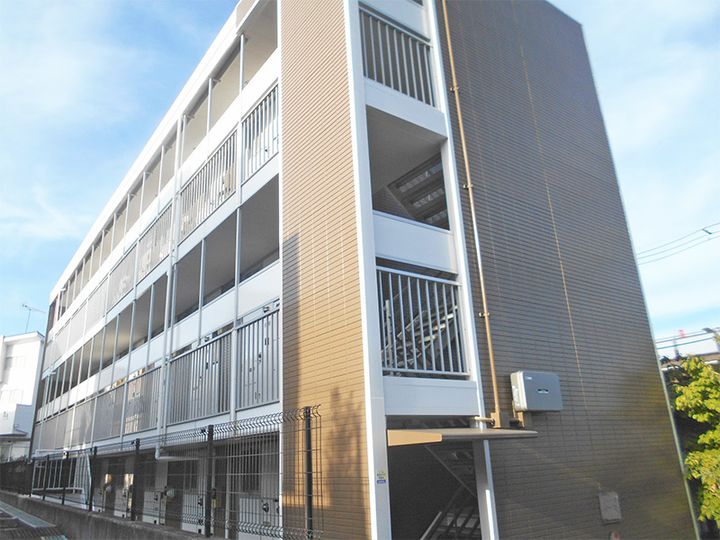 レオパレスプリムローズの外観