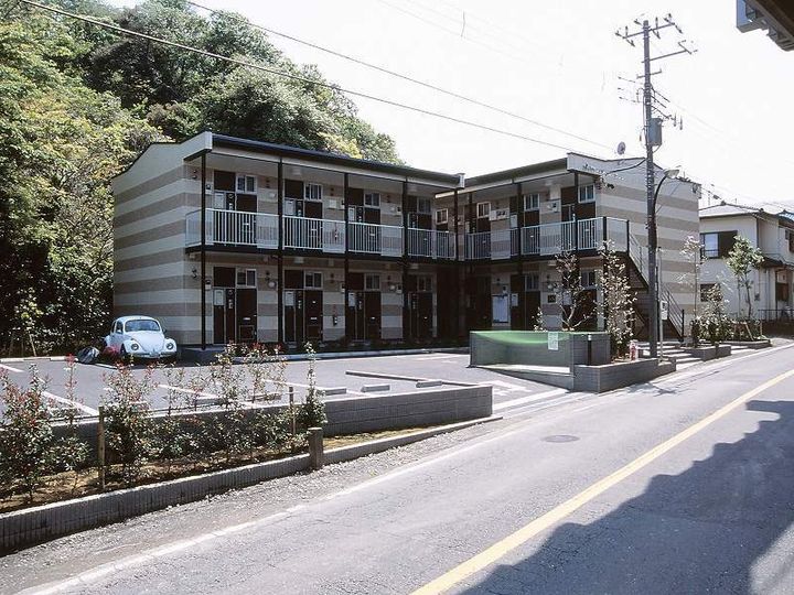 レオパレス常楽の外観