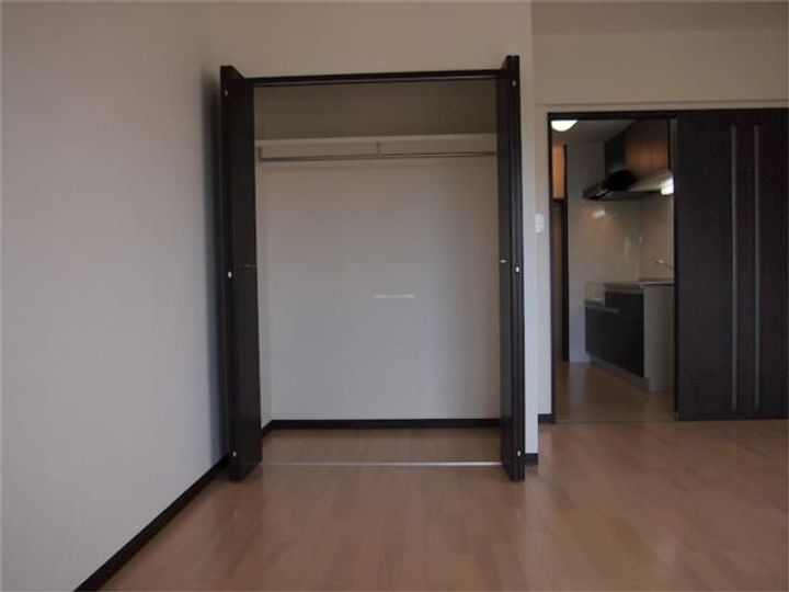 ミドル東大沼II0207の内装