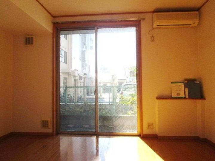 GRANDE LANGURIAの居間