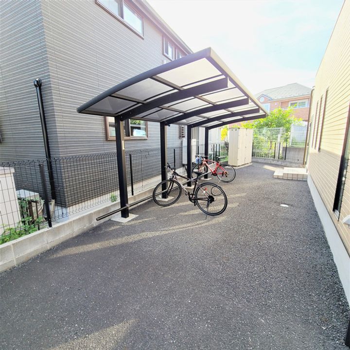 リヴュール・ベルテの周辺