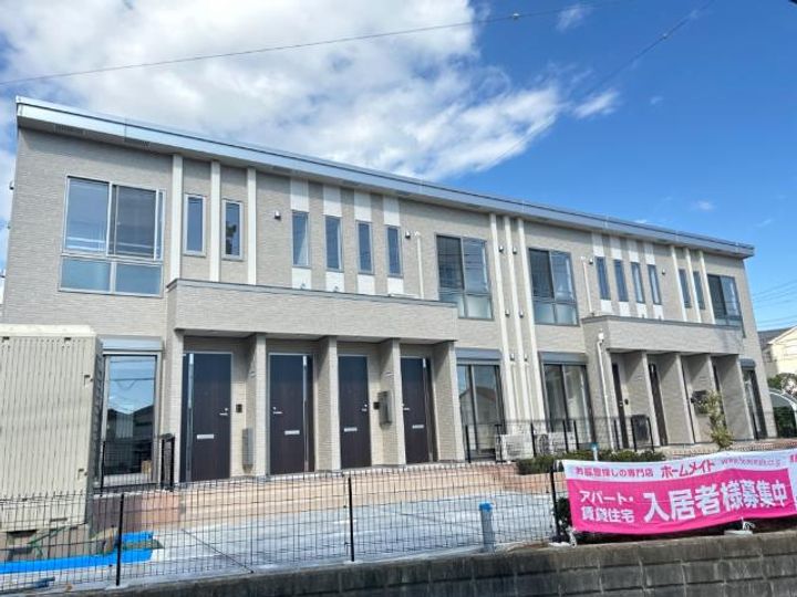 ビレッジ高坪Ⅲの外観