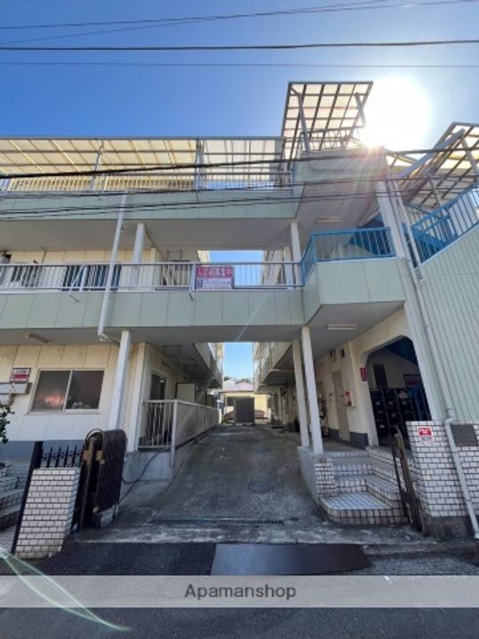 サイレンスコーポの外観