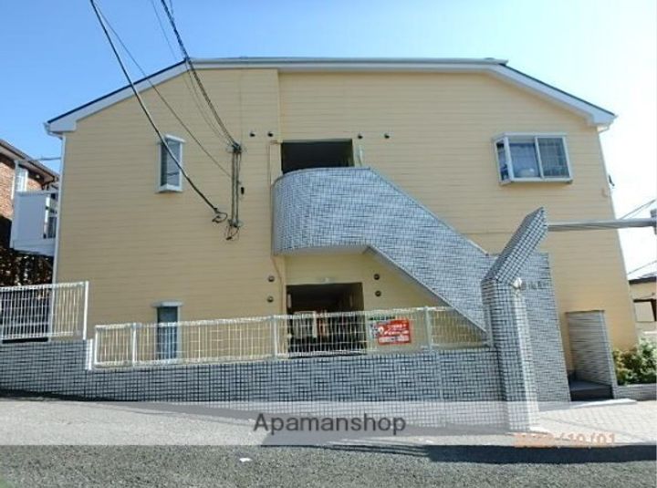 パレス山手の外観