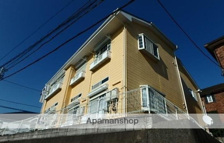 パレス山手の外観