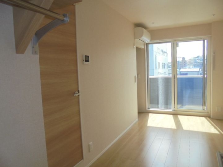 ウェルデンスDーSTAY Bの居間