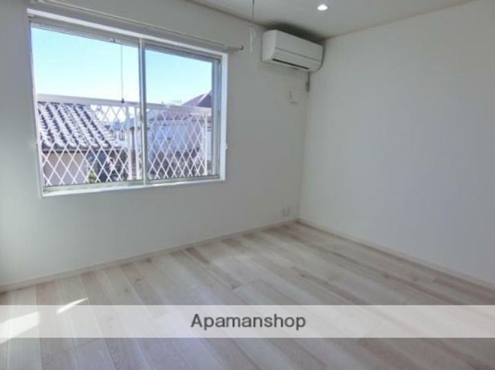 ハーミットクラブハウス山手柏葉ⅡB棟の居間