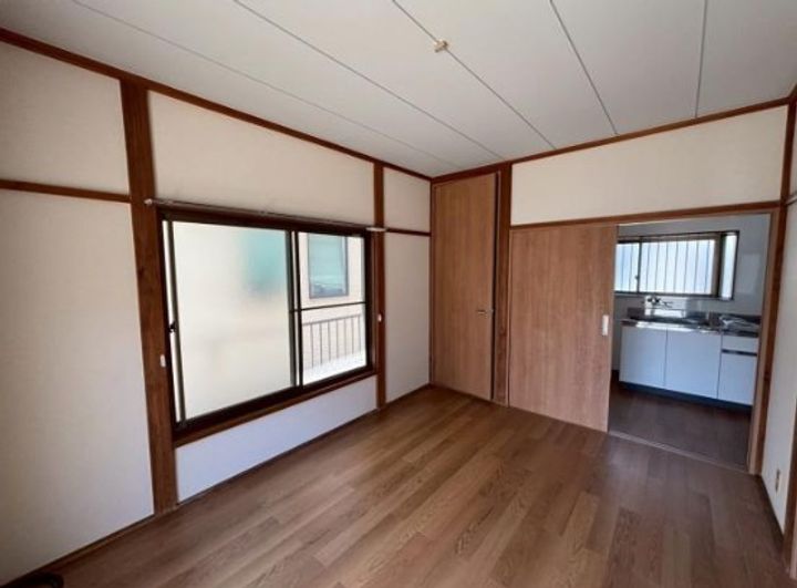 コーポユズⅡ102号室の居間