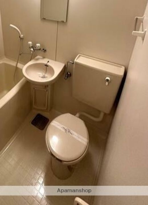 神奈川県横浜市神奈川区六角橋2丁目の賃貸アパートのその他画像