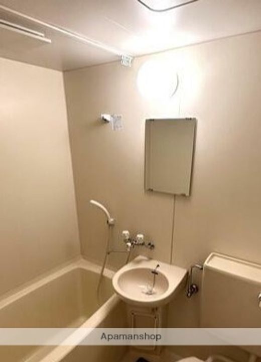 神奈川県横浜市神奈川区六角橋2丁目の賃貸アパートのその他画像