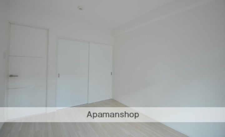 神奈川県横浜市港北区綱島西5丁目の賃貸マンションの内装