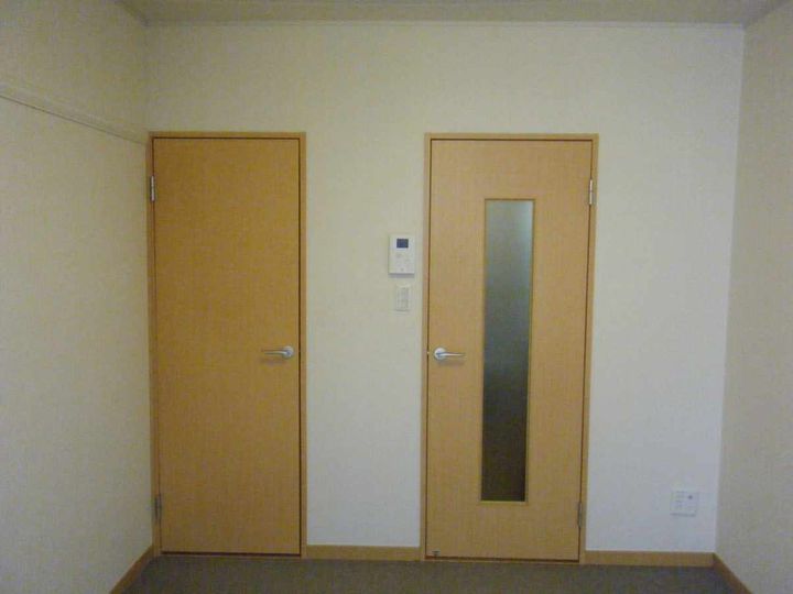 レオパレス南風の玄関