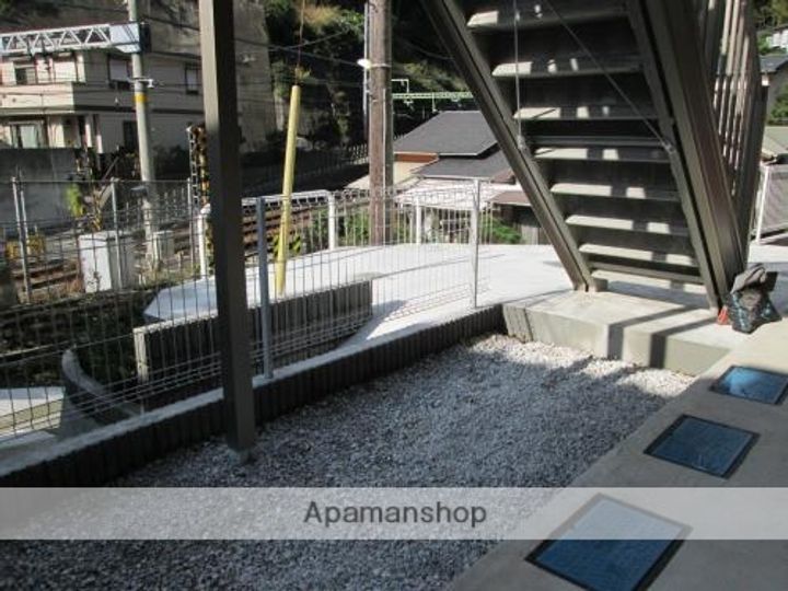 エクリスの外観