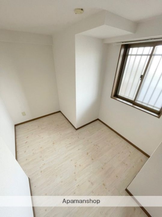 神奈川県厚木市林4丁目の賃貸マンションの内装