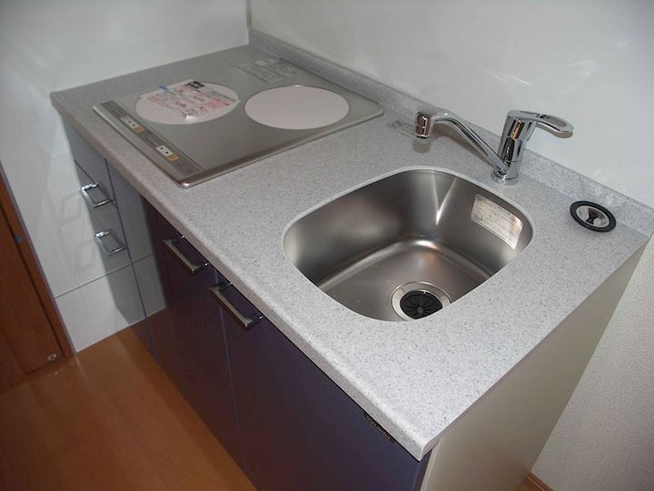 神奈川県川崎市川崎区大島上町の賃貸マンションのキッチン