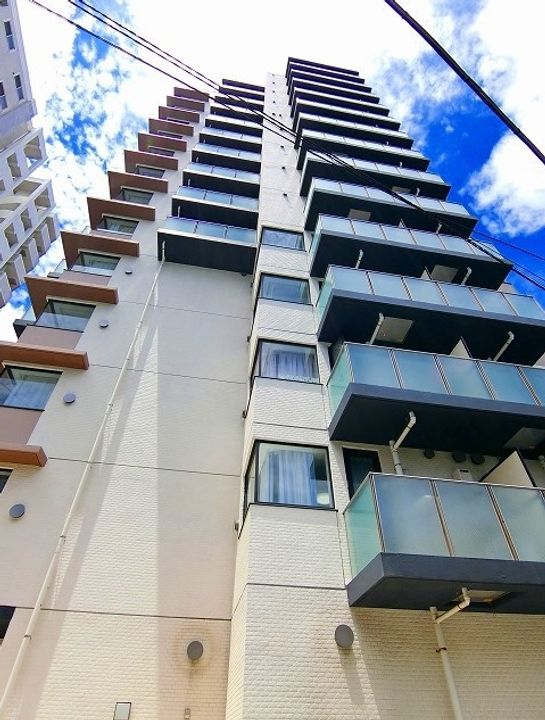 神奈川県藤沢市藤沢の賃貸マンションの外観