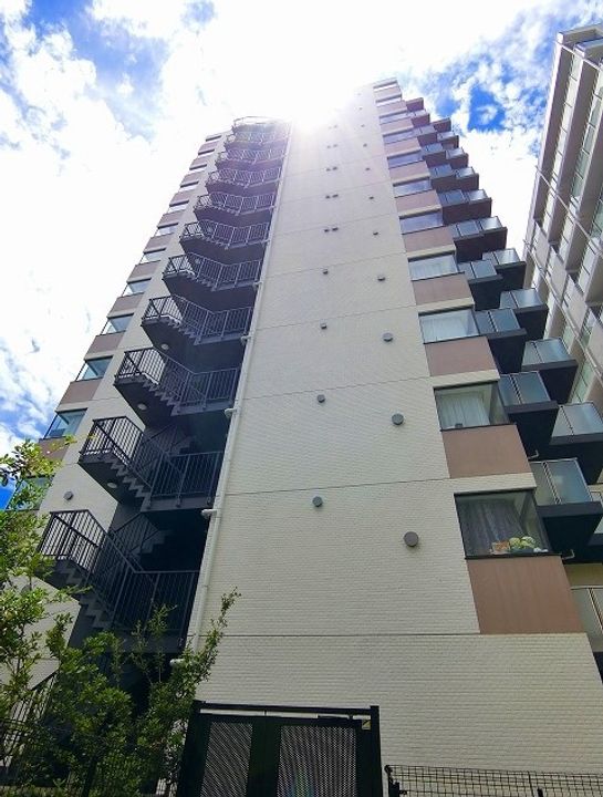 神奈川県藤沢市藤沢の賃貸マンションの外観