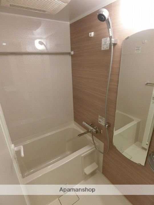 ルーブル横濱南太田弐番館の風呂