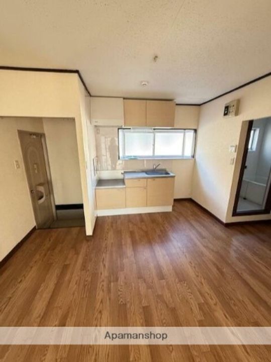 ヴィラ湘南Ⅰの居間