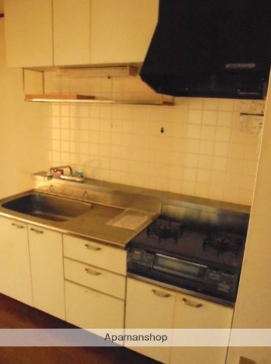 神奈川県横浜市戸塚区名瀬町の賃貸マンションのキッチン
