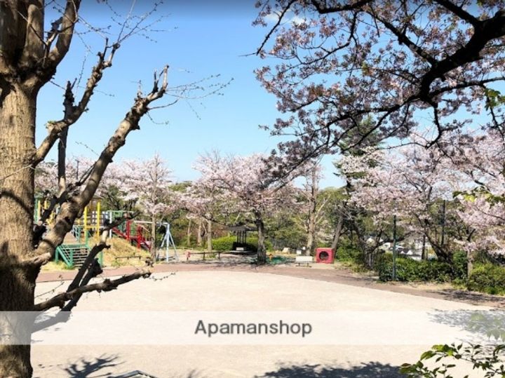 神奈川県横浜市金沢区六浦1丁目の賃貸アパートの周辺