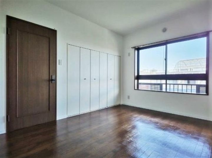 神奈川県横浜市神奈川区中丸の賃貸マンションの内装