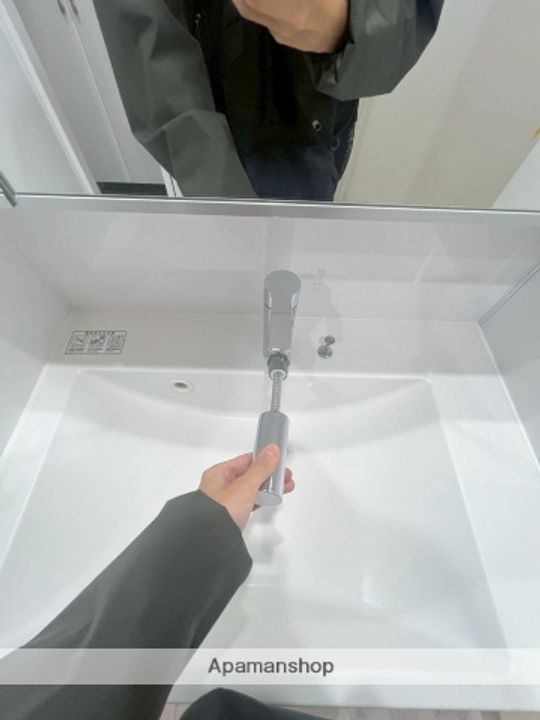 神奈川県横浜市西区浅間町1丁目の賃貸マンションの内装