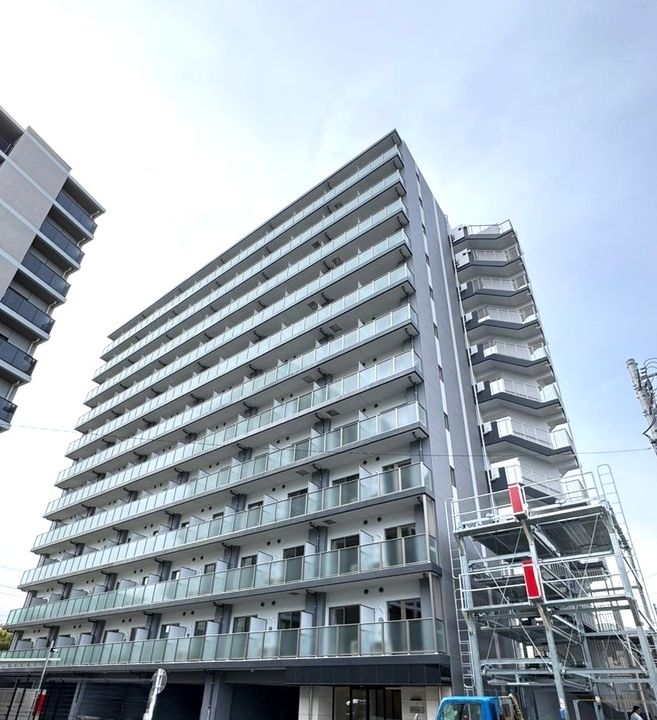 エヌステージ秦野駅前の外観