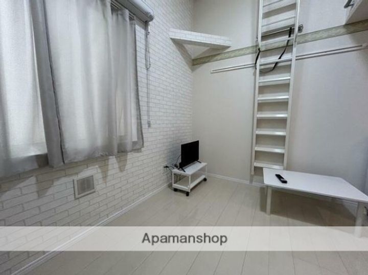 クレセントパーク六浦の居間