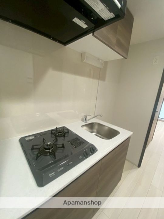 神奈川県横浜市西区浜松町の賃貸マンションのキッチン