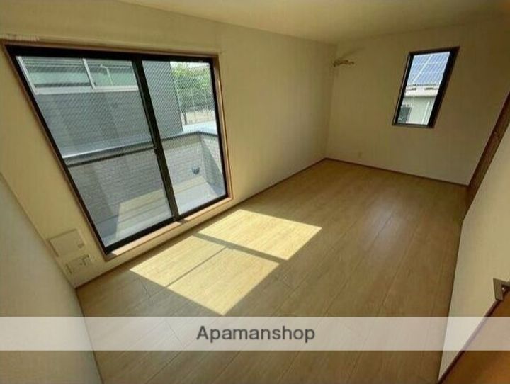 AMBITION恩名の居間