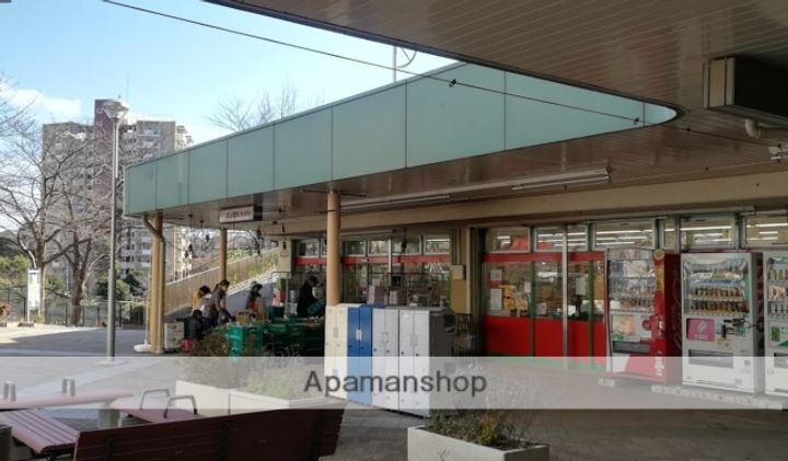 神奈川県横浜市南区永田北2丁目の賃貸アパートの周辺