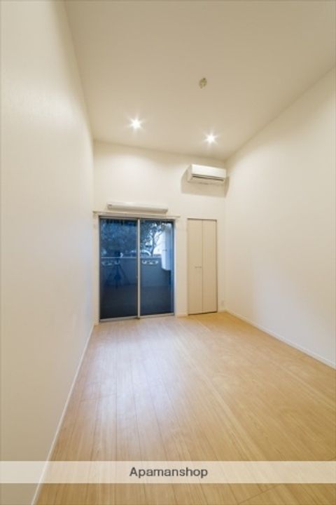 サヴォイ東林間の居間