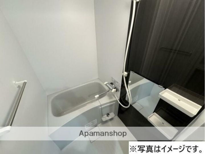 神奈川県鎌倉市台2丁目の賃貸アパートの風呂