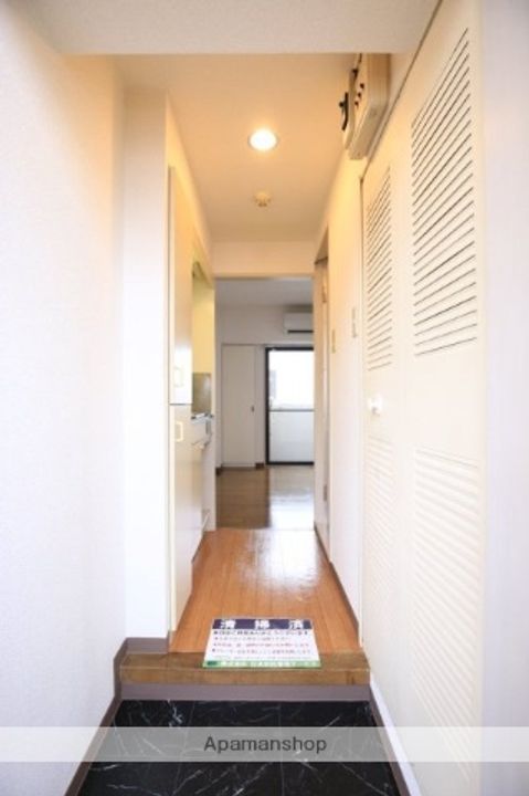 東白楽三和プラザⅡの玄関