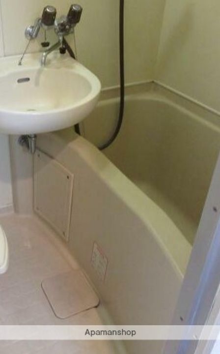 神奈川県横浜市港北区日吉2丁目の賃貸マンションの風呂