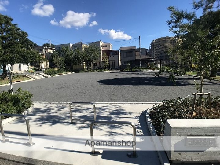 神奈川県横浜市神奈川区白幡南町の賃貸アパートの周辺