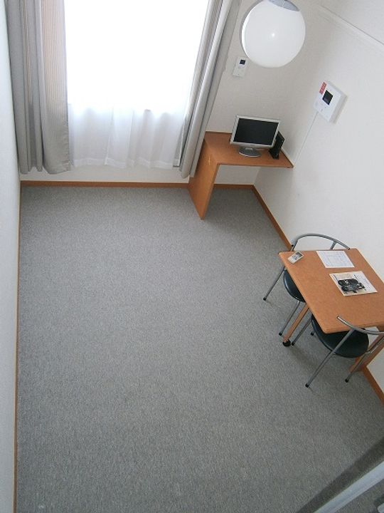 レオパレスメルスィーコリンヌの居間