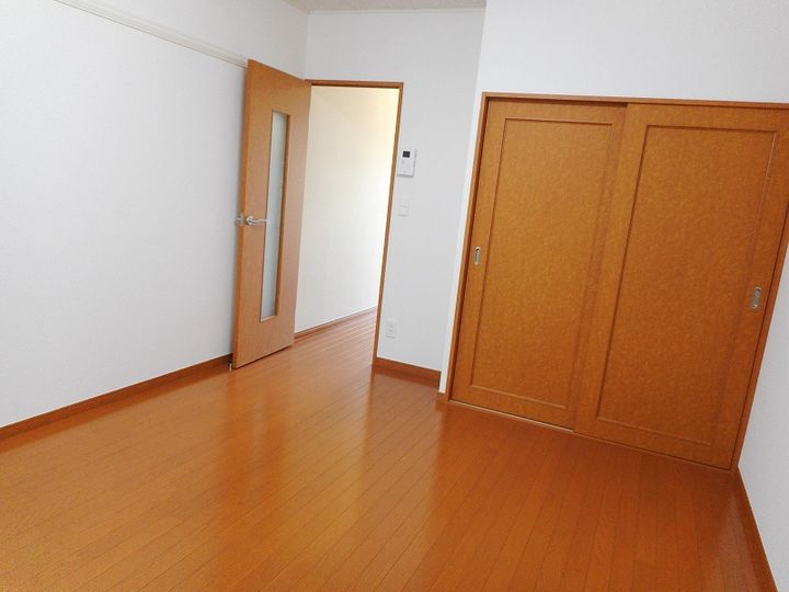 レオパレスもみじの居間
