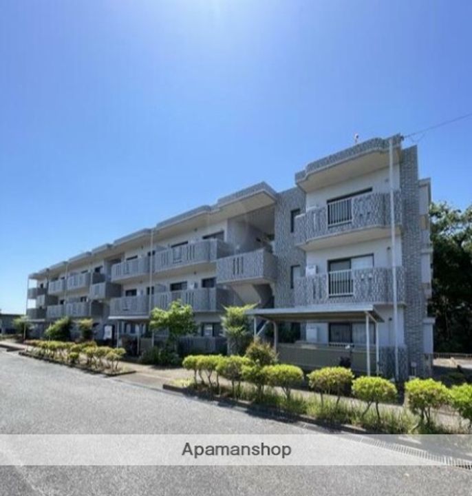 厚木国際飯山レジデンスの外観