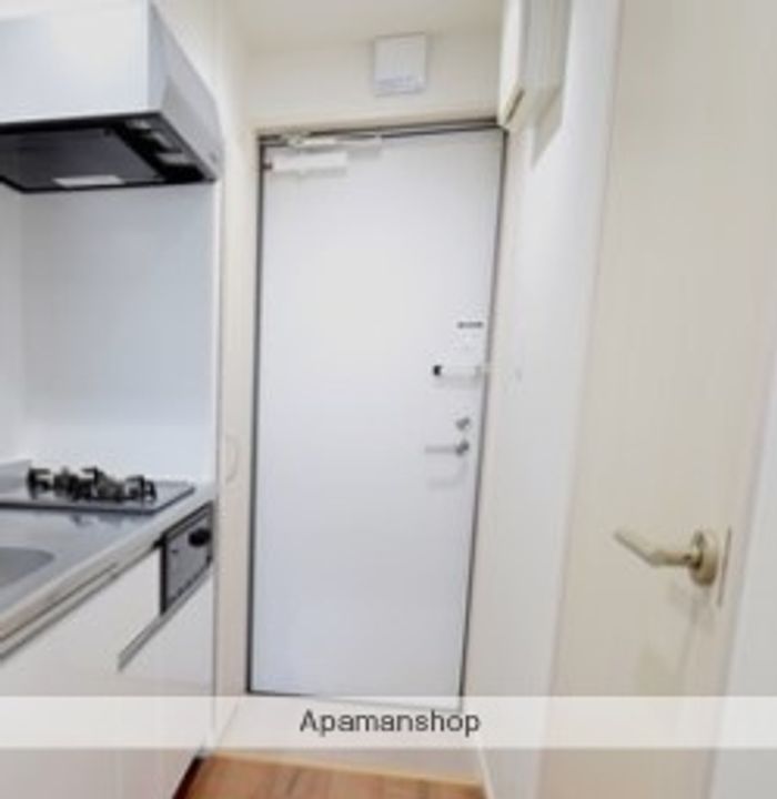 WISTERIA HOPEの玄関