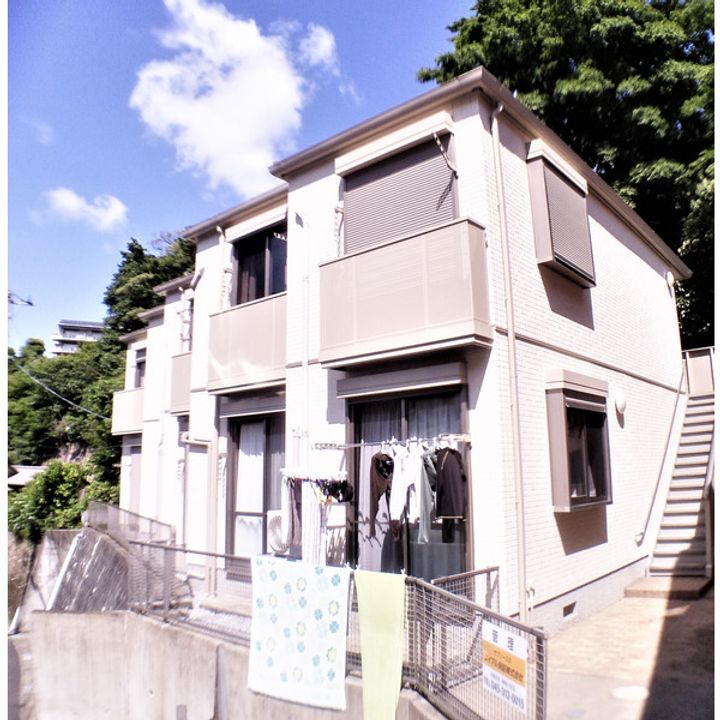 神奈川県横須賀市長浦町3丁目の賃貸アパートの外観