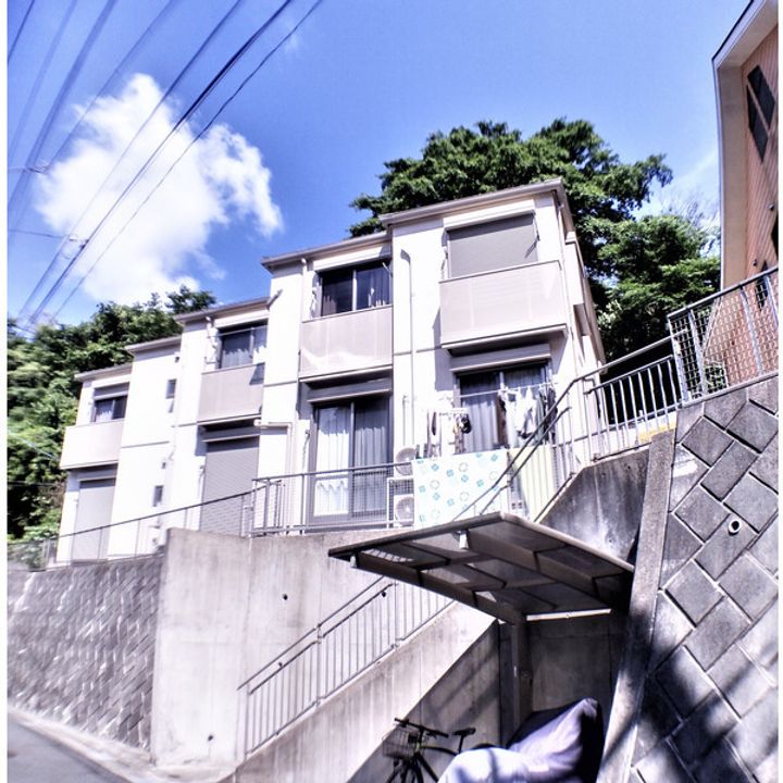 神奈川県横須賀市長浦町3丁目の賃貸アパートの外観