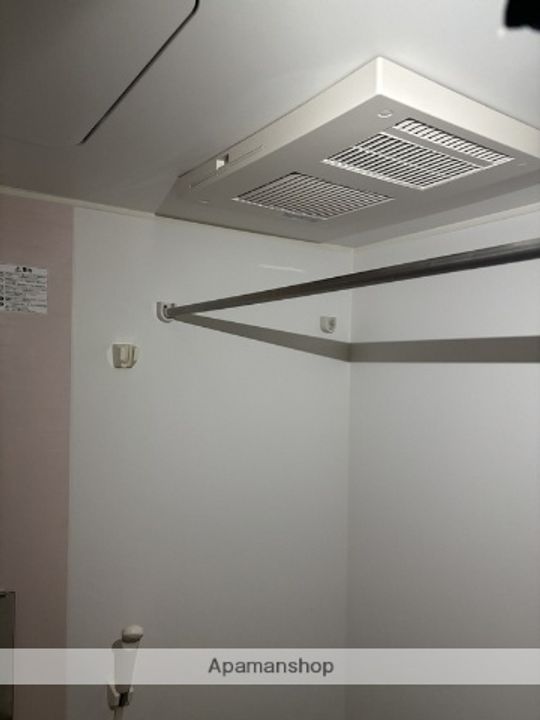 神奈川県横浜市西区南浅間町の賃貸マンションの内装