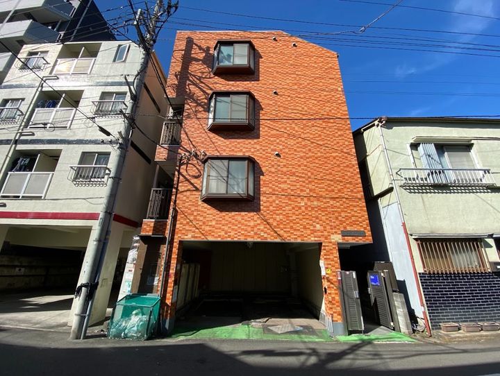 神奈川県横浜市西区赤門町2丁目の賃貸マンションの外観