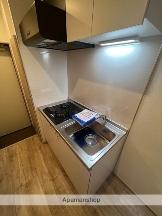 神奈川県横浜市港北区小机町の賃貸マンションのキッチン