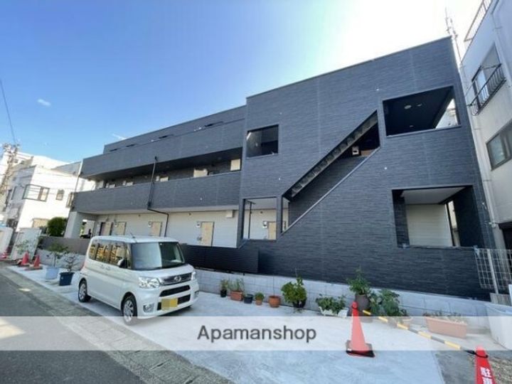 神奈川県横浜市港北区小机町の賃貸マンションの外観