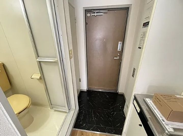 セントラル本厚木の玄関